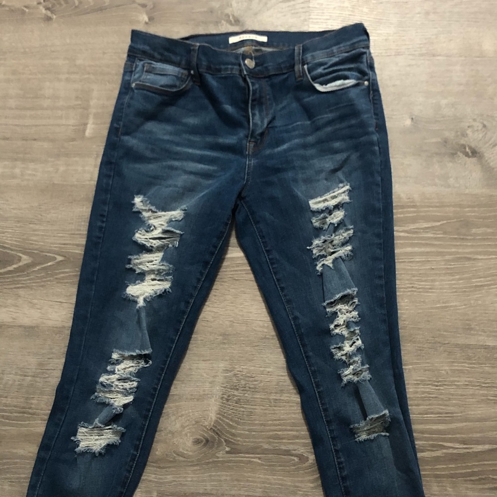 Pacsun distressed jeans !